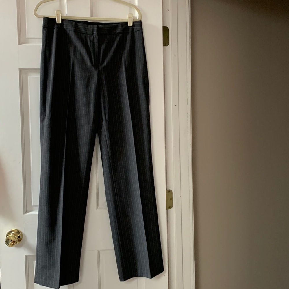 NWT- Jones New York grey stripe pants size 10